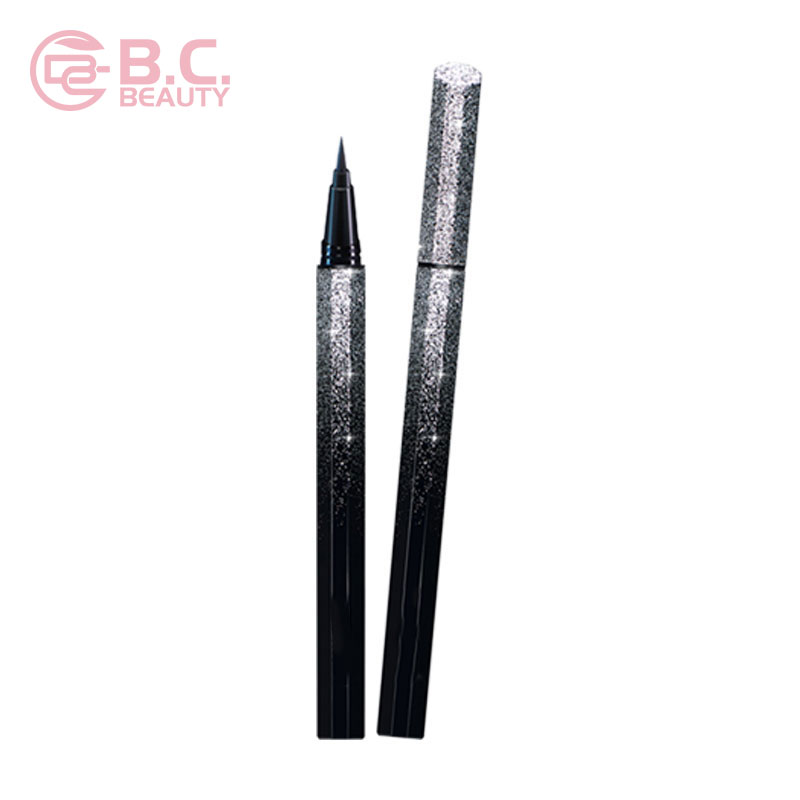 Eyeliner liquido marrone